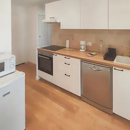 Stunning In With Wifi Apartament